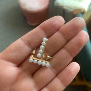 Pearl earrings